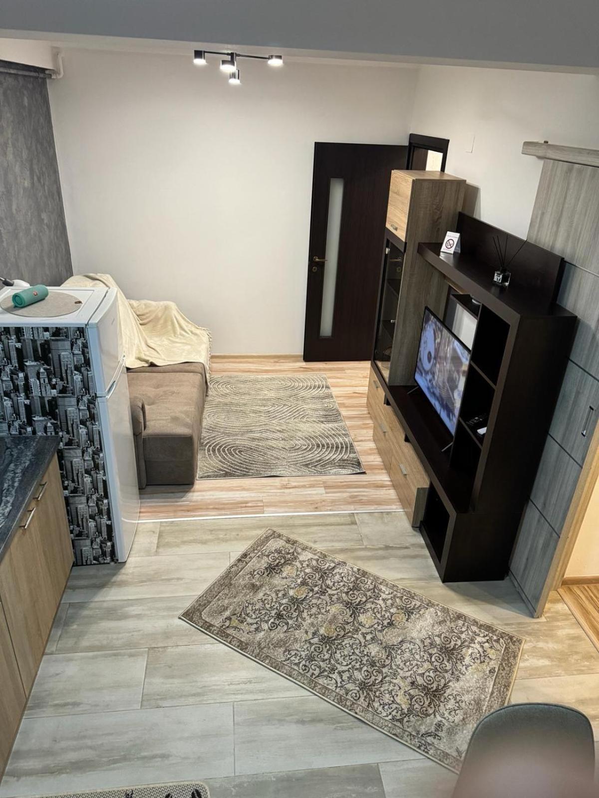 Luxury Young Residence Яш Екстериор снимка