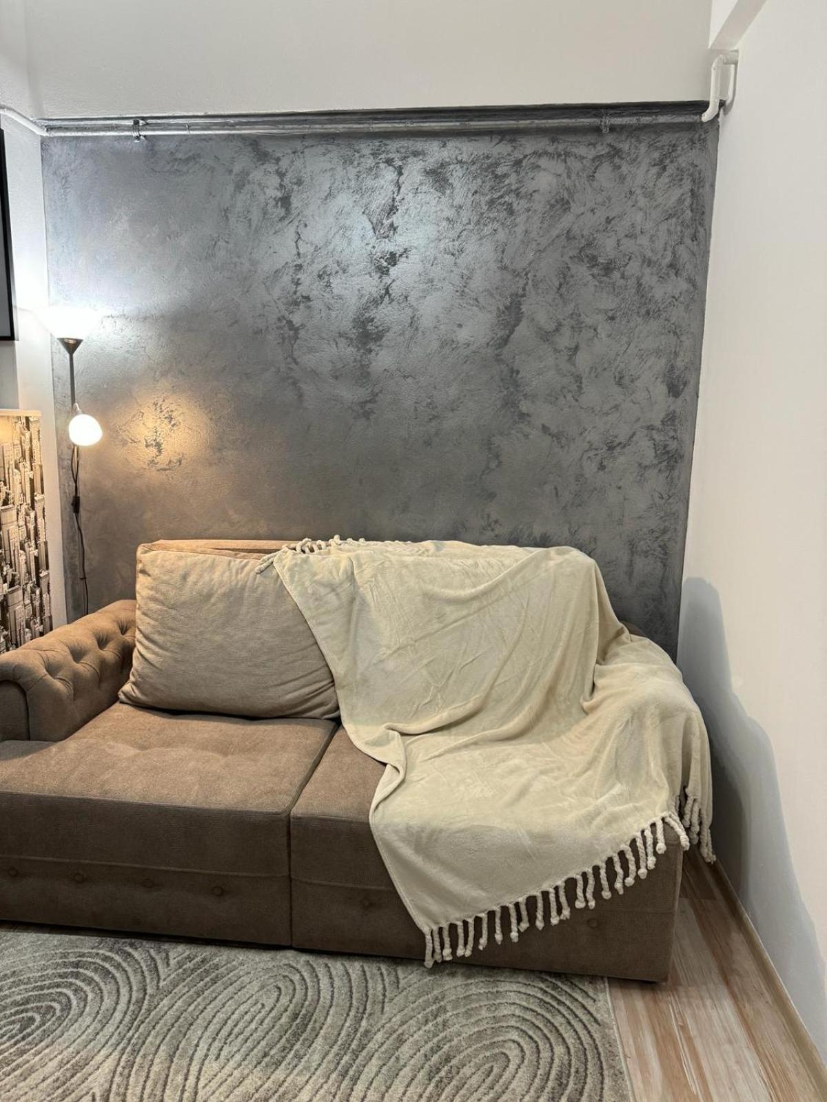 Luxury Young Residence Яш Екстериор снимка