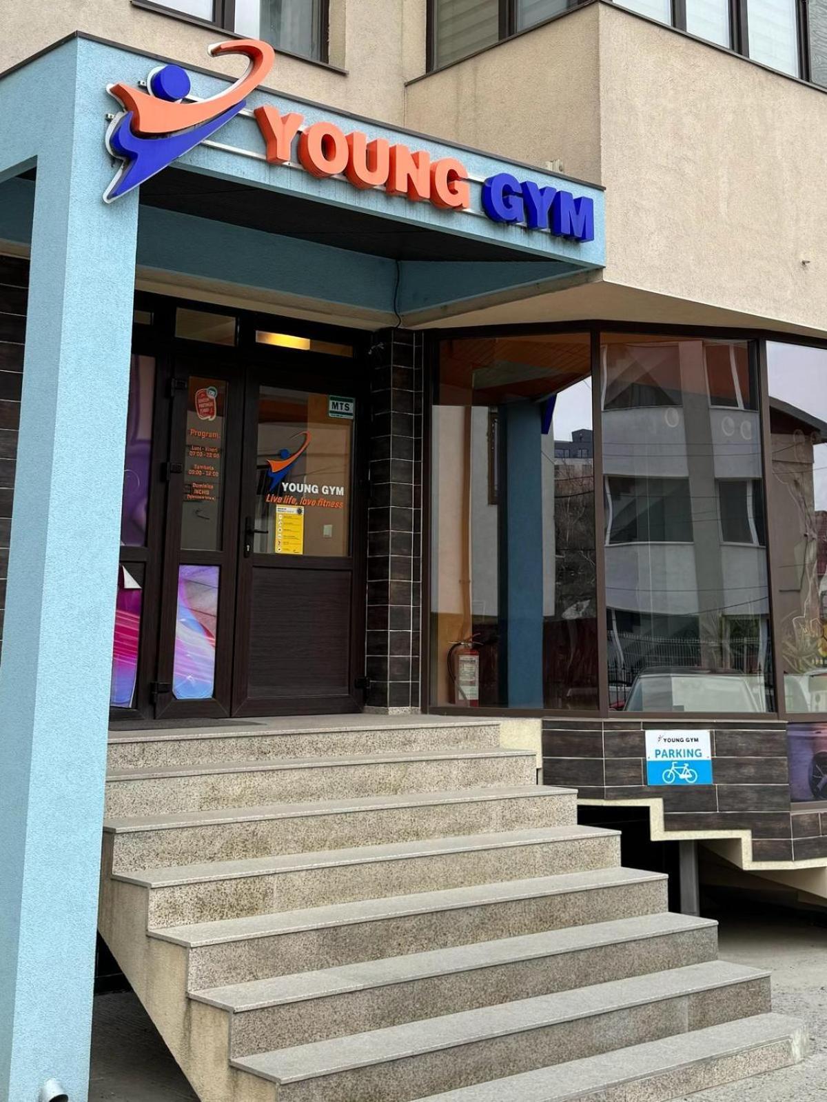 Luxury Young Residence Яш Екстериор снимка