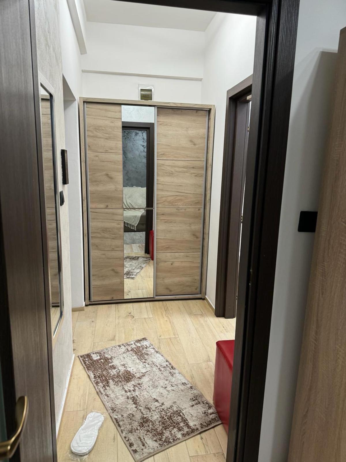 Luxury Young Residence Яш Екстериор снимка